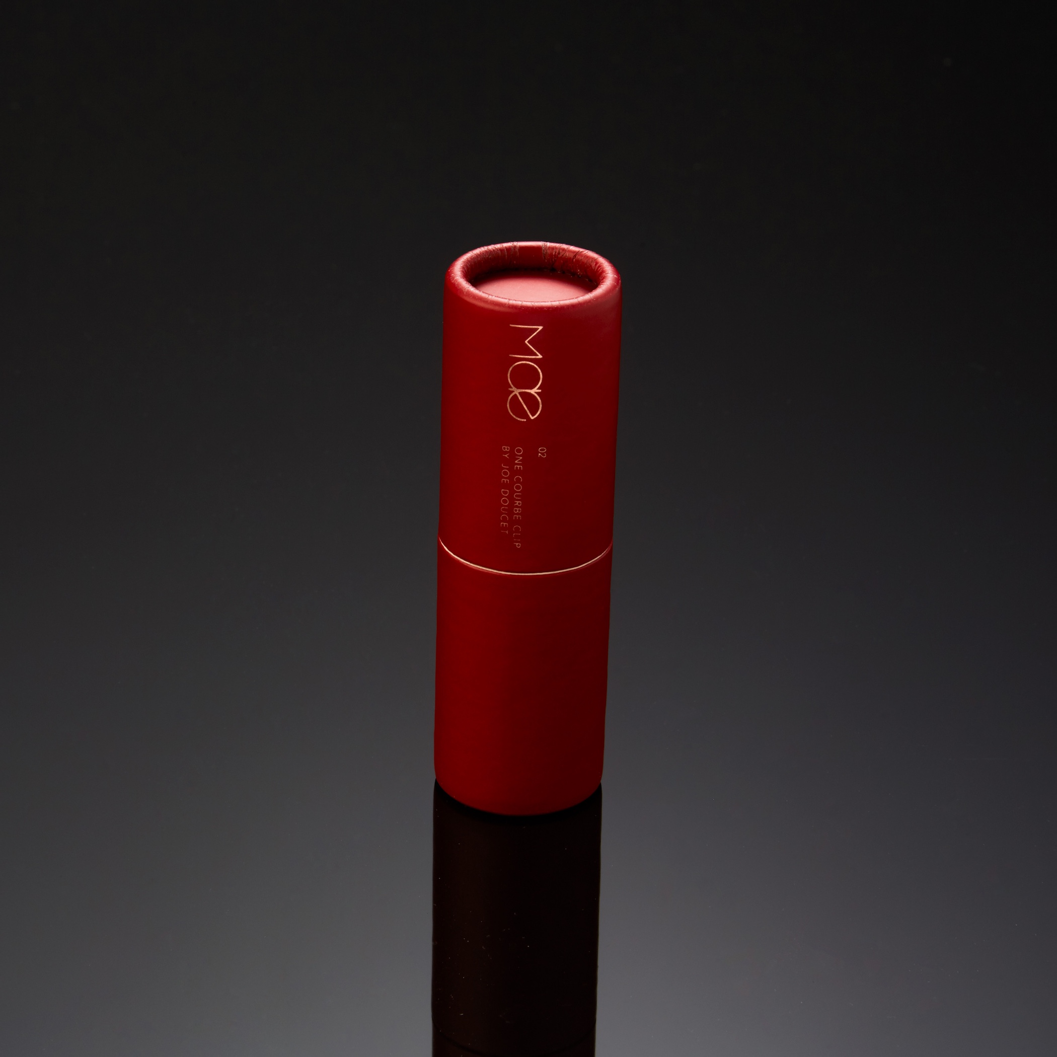 mae-red-cylinder-pack-small-1.jpg